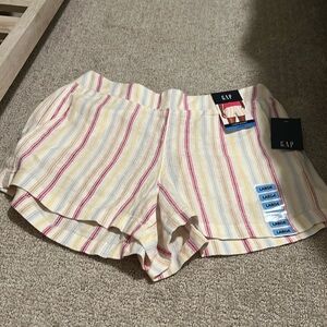 NWT gap linen shorts